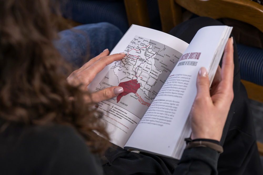 Otwarcie wystawy „Walczyć, ale czym? Jak Polacy uzbroili swoją milionową armię do wojny z sowiecką Rosją? Działalność Polskiej Wojskowej Misji Zakupów w Paryżu w latach 1919-1921” – Warszawa, 19 marca 2025. Fot.: IPN Krzysztof Łojko