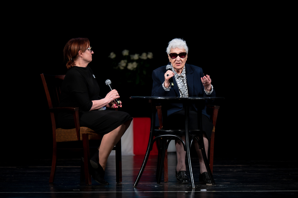 Gala finałowa XI edycji ogólnopolskiego konkursu recytatorskiego „W kręgu poezji i prozy lagrowej więźniarek KL Ravensbrück“ im. Wandy Półtawskiej – Ruda Śląska, 9 kwietnia 2025. Fot.: IPN Krzysztof Łojko