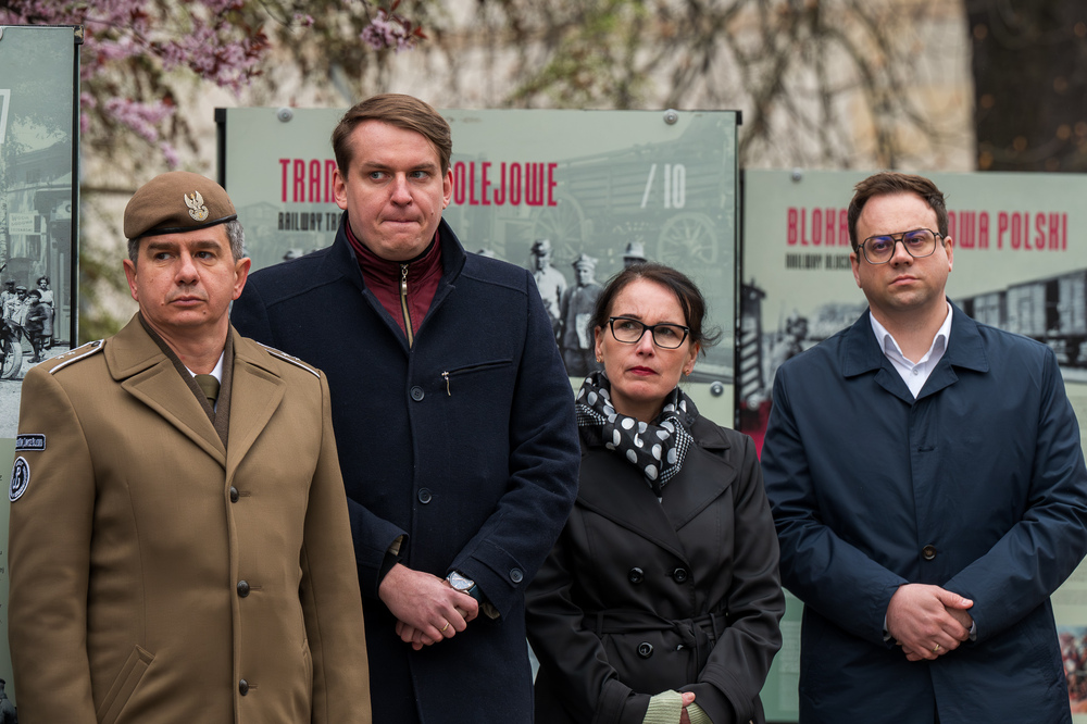 Otwarcie wystawy „Walczyć, ale czym? Jak Polacy uzbroili swoją milionową armię do wojny w sowiecką Rosją? Polska Wojskowa Misja Zakupów w Paryżu w latach 1919-1921” w Jaworznie, 11 kwietnia 2025. Fot.: IPN Krzysztof Łojko