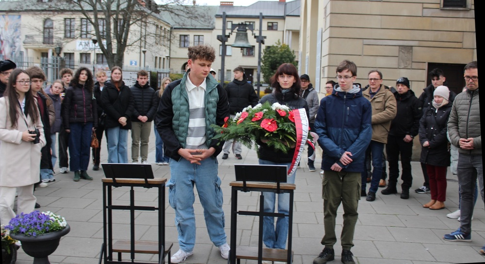 Wycieczka nagrodą za wiedzę o „Solidarności”. Fot. Artur Kasprzykowski/IPN