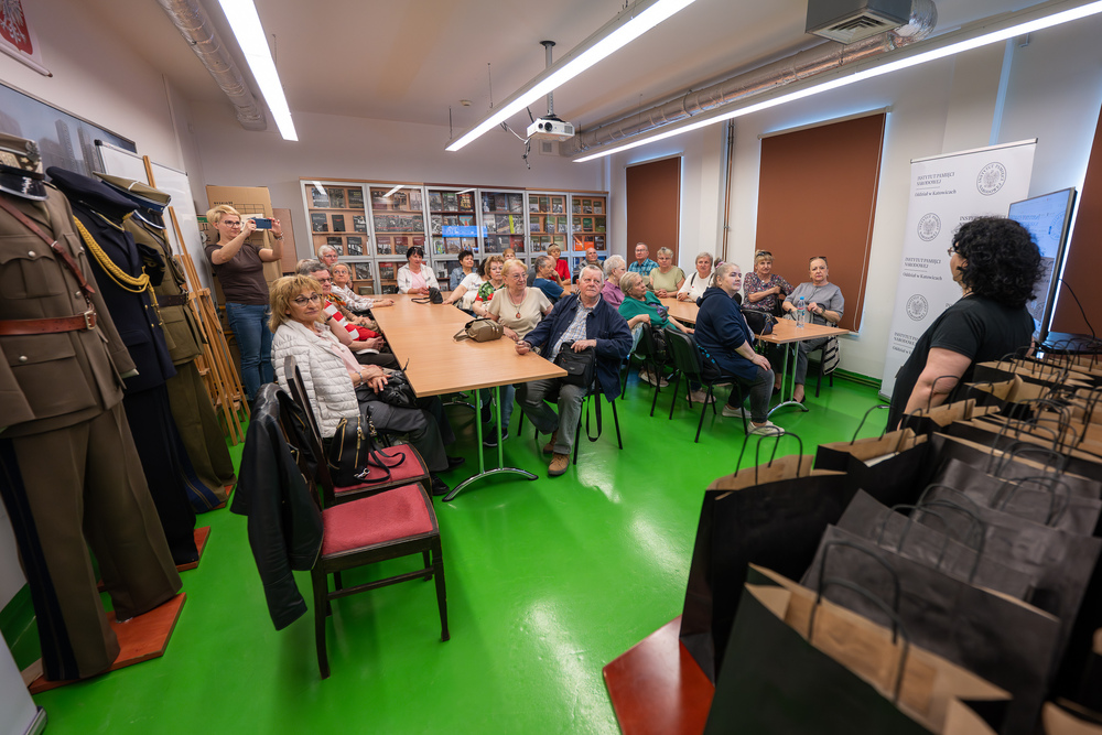 Słuchacze Uniwersytetu Trzeciego Wieku w OA IPN Katowice – 16 kwietnia 2025. Fot.: IPN Krzysztof Łojko