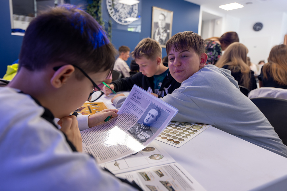 Warsztaty edukacyjne „Katyń. Fakty – opinie – kłamstwa” w Przystanku Historia IPN w Częstochowie.