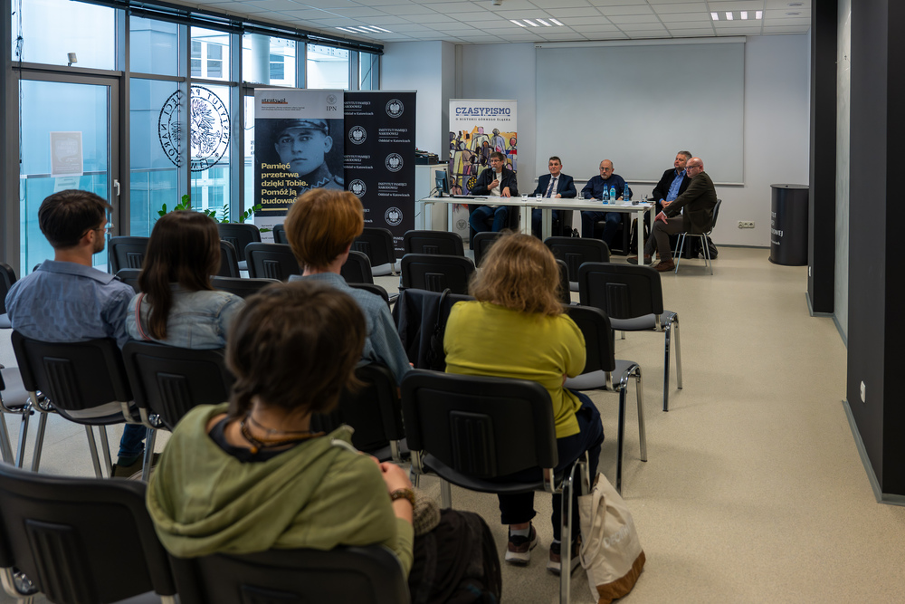 Dyskusja panelowa „Górny Śląsk w wielkiej polityce po 1945 r. – wybrane aspekty”. Fot.: IPN Krzysztof Łojko