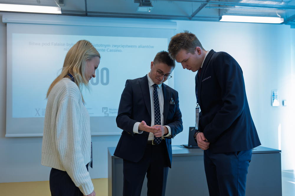 X Turniej Debat Historycznych IPN w Katowicach – faza finałowa. Fot.: IPN Krzysztof Łojko