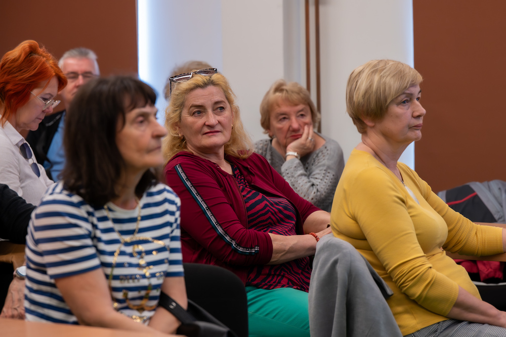 Słuchacze Uniwersytetu Trzeciego Wieku w OA IPN Katowice. Fot.: IPN Krzysztof Łojko