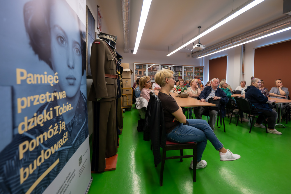 Słuchacze Uniwersytetu Trzeciego Wieku w OA IPN Katowice. Fot.: IPN Krzysztof Łojko
