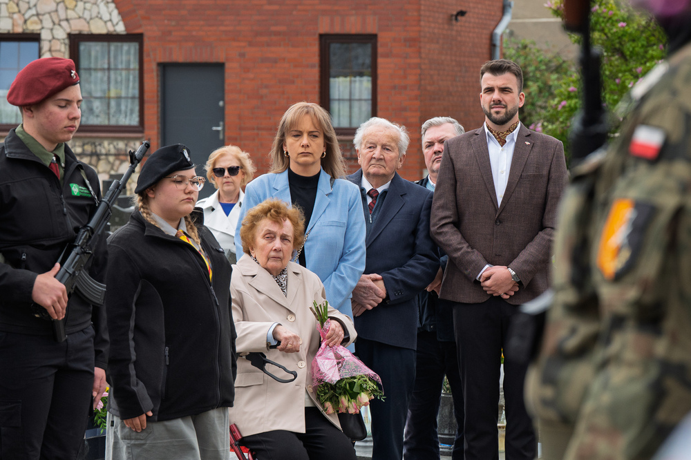 Uroczystość oznaczenia znakiem pamięci „Tobie Polsko”. Fot.: IPN Krzysztof Łojko