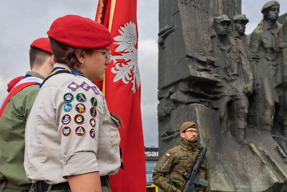 Upamiętnienie 80. rocznicy zakończenia II wojny światowej pod Pomnikiem Harcerzy Września w Katowicach. Fot.: IPN Krzysztof Łojko