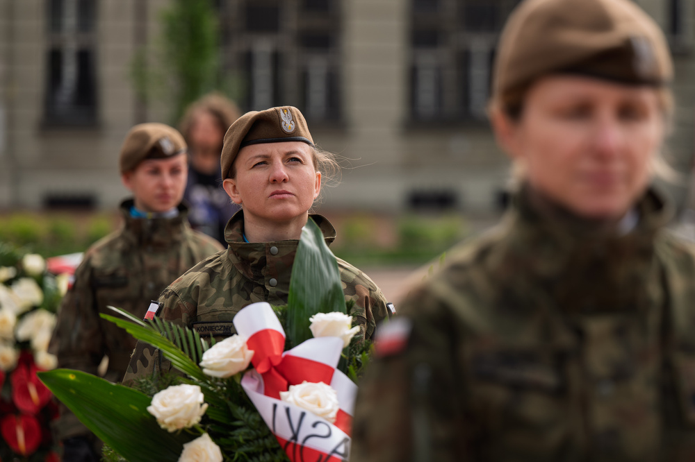 Upamiętnienie 80. rocznicy zakończenia II wojny światowej pod Pomnikiem Harcerzy Września w Katowicach. Fot.: IPN Krzysztof Łojko