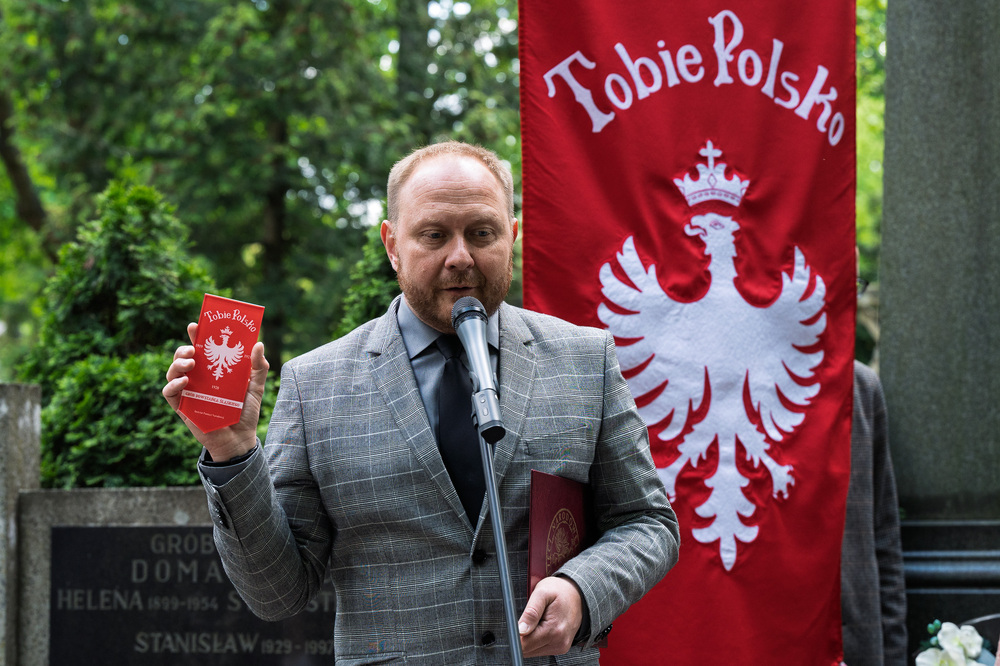 Uroczystości oznaczenia znakiem pamięci „Tobie Polsko” grobów śp. Jana Siwca oraz śp. Władysławy Kenig-Olbromskiej. Fot.: IPN Krzysztof Łojko