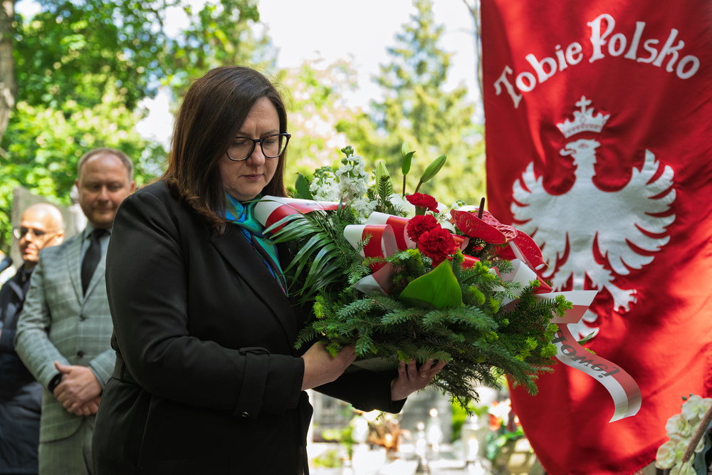 Uroczystości oznaczenia znakiem pamięci „Tobie Polsko” grobów śp. Jana Siwca oraz śp. Władysławy Kenig-Olbromskiej. Fot.: IPN Krzysztof Łojko