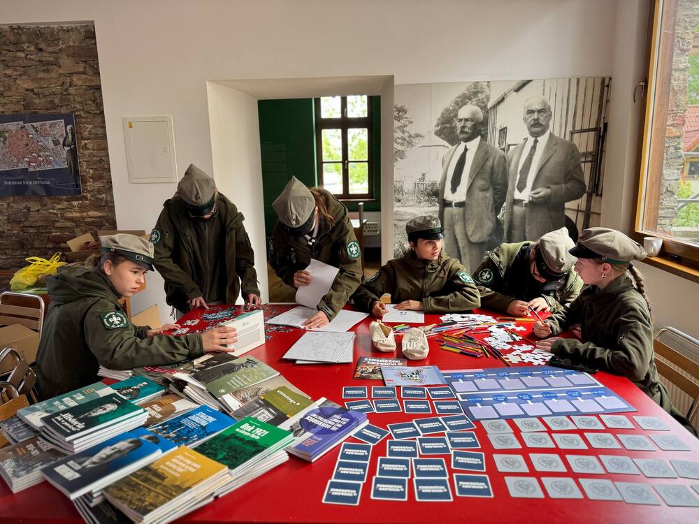 Zlot młodzieży szkolnej  „Ku swoim. Śladami Zofii Kossak-Szatkowskiej“.