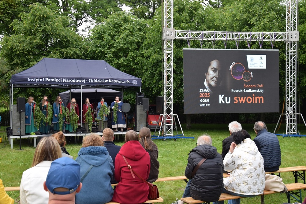 Zlot młodzieży szkolnej  „Ku swoim. Śladami Zofii Kossak-Szatkowskiej“.