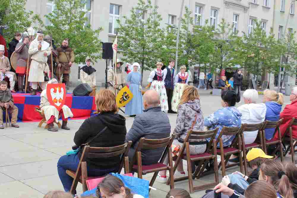 Rekonstrukcja historyczna w Chorzowie. Fot. IPN