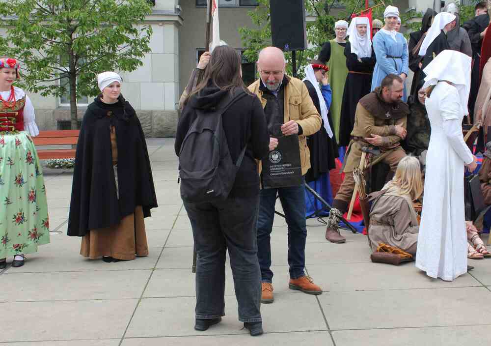 Rekonstrukcja historyczna w Chorzowie. Fot. IPN