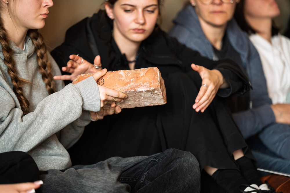 Wyjazd finalistów konkursu „W kręgu pamięci i prozy lagrowej więźniarek KL Ravensbrück” do Miejsca Pamięci i Przestrogi Ravensbrück, 23 – 26 maja 2025. Fot.: IPN Krzysztof Łojko