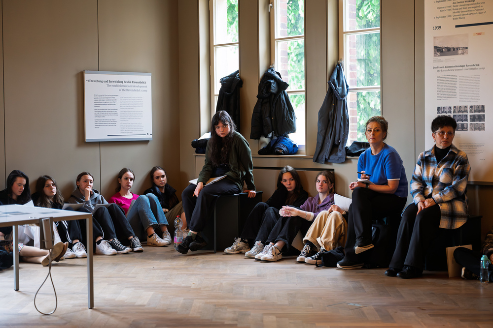 Wyjazd finalistów konkursu „W kręgu pamięci i prozy lagrowej więźniarek KL Ravensbrück” do Miejsca Pamięci i Przestrogi Ravensbrück, 23 – 26 maja 2025. Fot.: IPN Krzysztof Łojko