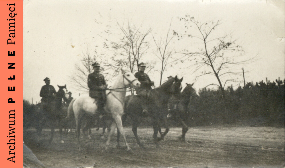 Fotografia przedstawiająca żołnierzy 23 Pułku Artylerii Lekkiej w Żorach, IPN Ka 1078/5