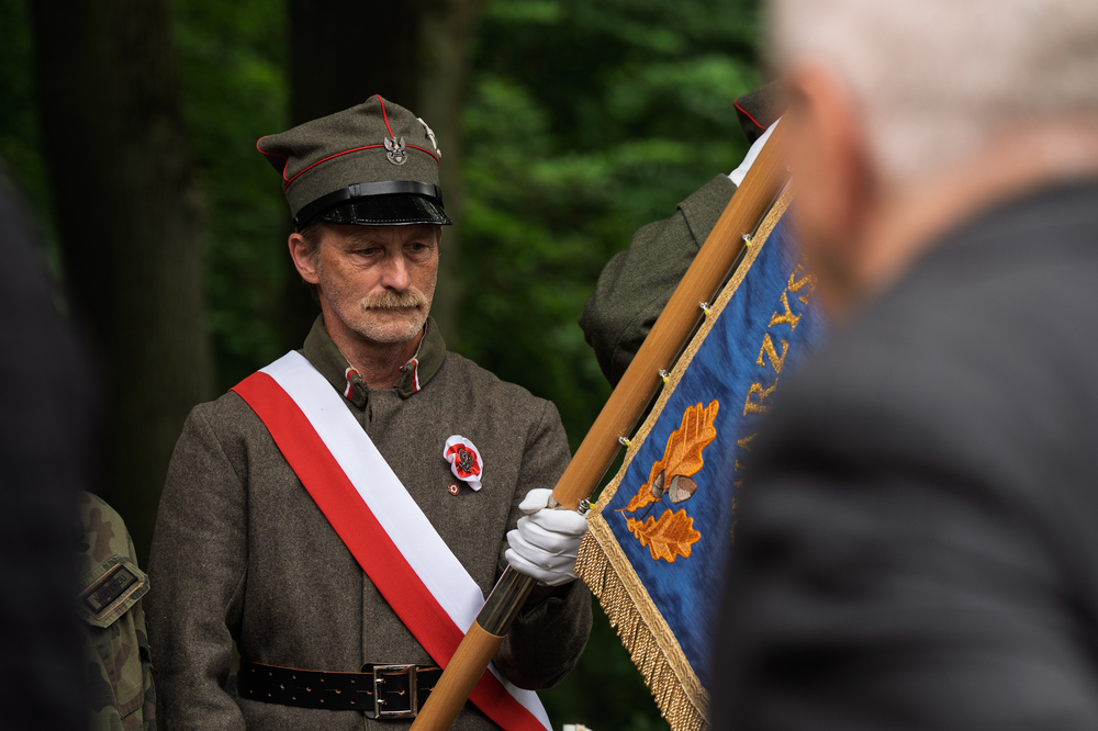 Uroczystość oznaczenia grobów weteranów trzeciego powstania śląskiego śp. Stanisława Brzozowskiego i śp. Franciszka Zandera znakiem pamięci „Tobie Polsko”. Fot.: IPN Krzysztof Łojko