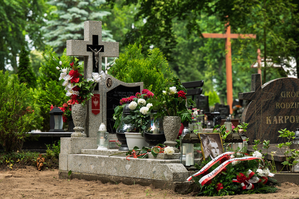 Uroczystość oznaczenia grobów weteranów trzeciego powstania śląskiego śp. Stanisława Brzozowskiego i śp. Franciszka Zandera znakiem pamięci „Tobie Polsko”. Fot.: IPN Krzysztof Łojko