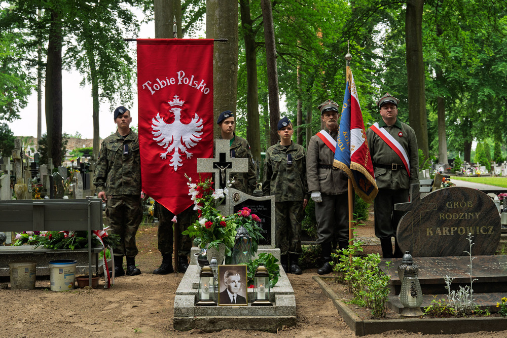 Uroczystość oznaczenia grobów weteranów trzeciego powstania śląskiego śp. Stanisława Brzozowskiego i śp. Franciszka Zandera znakiem pamięci „Tobie Polsko”. Fot.: IPN Krzysztof Łojko