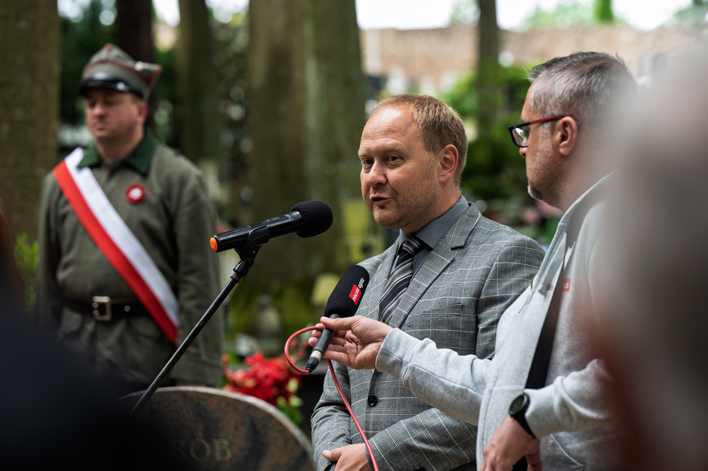 Uroczystość oznaczenia grobów weteranów trzeciego powstania śląskiego śp. Stanisława Brzozowskiego i śp. Franciszka Zandera znakiem pamięci „Tobie Polsko”. Fot.: IPN Krzysztof Łojko
