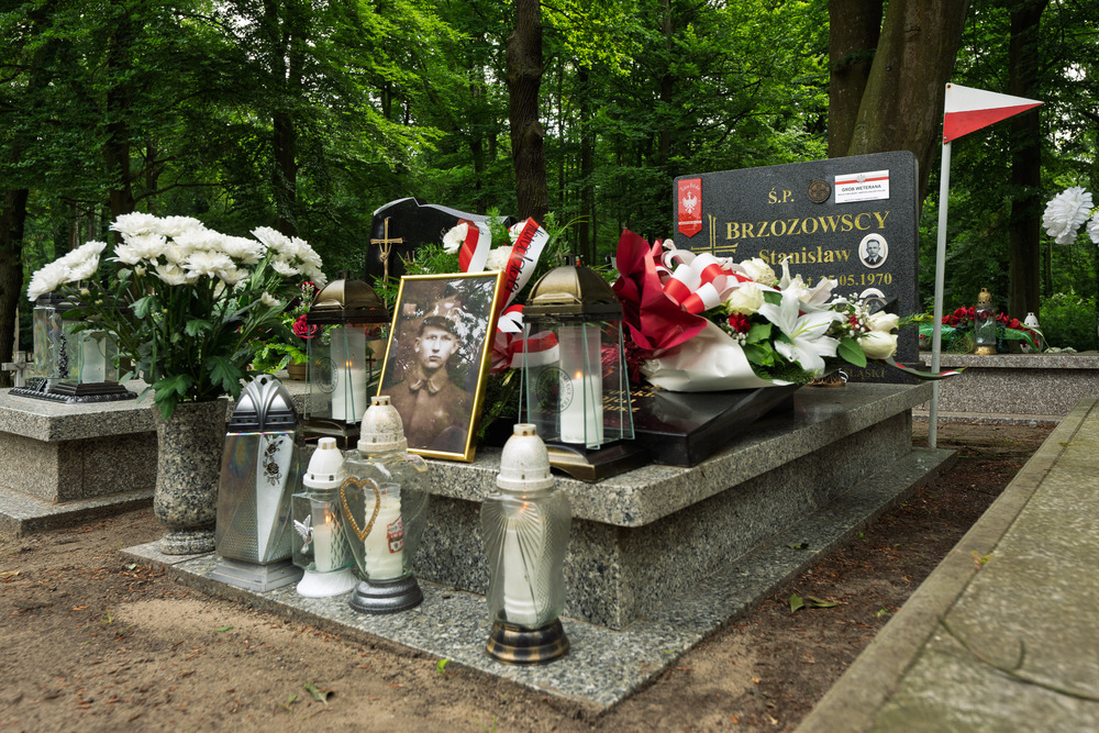 Uroczystość oznaczenia grobów weteranów trzeciego powstania śląskiego śp. Stanisława Brzozowskiego i śp. Franciszka Zandera znakiem pamięci „Tobie Polsko”. Fot.: IPN Krzysztof Łojko