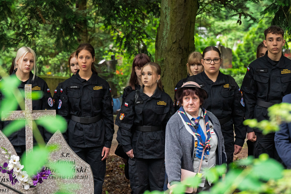 Uroczystość oznaczenia grobu weterana powstań śląskich śp. Franciszka Knappa znakiem pamięci „Tobie Polsko” oraz plakietą „Grób Weterana Walk o Wolność i Niepodległość Polski”. Fot.: IPN Krzysztof Łojko