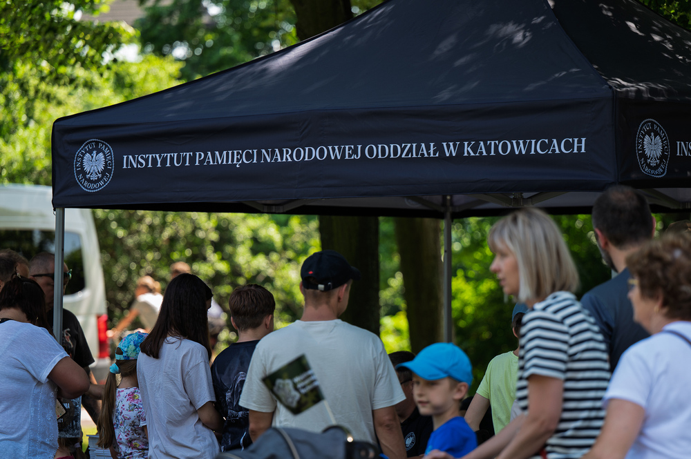 Obchody Narodowego Dnia Powstań Śląskich oraz Święta 13. Śląskiej Brygady Obrony Terytorialnej. Fot.: IPN Krzysztof Łojko