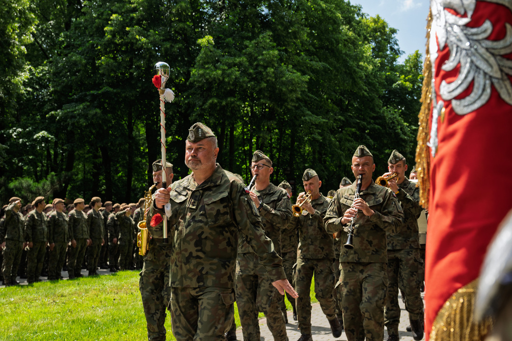 Obchody Narodowego Dnia Powstań Śląskich oraz Święta 13. Śląskiej Brygady Obrony Terytorialnej. Fot.: IPN Krzysztof Łojko