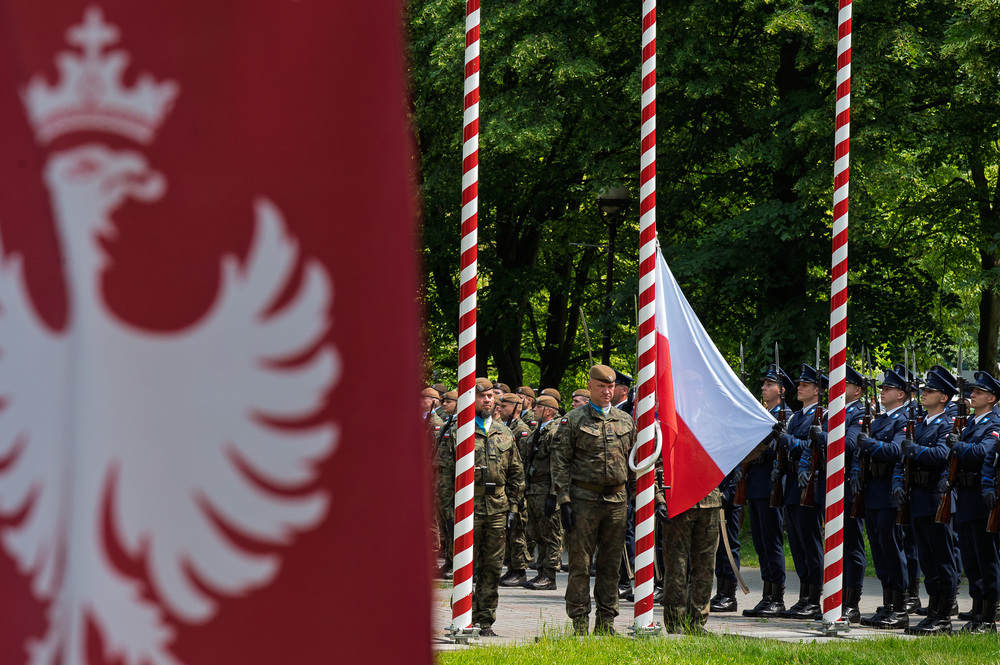 Obchody Narodowego Dnia Powstań Śląskich oraz Święta 13. Śląskiej Brygady Obrony Terytorialnej. Fot.: IPN Krzysztof Łojko