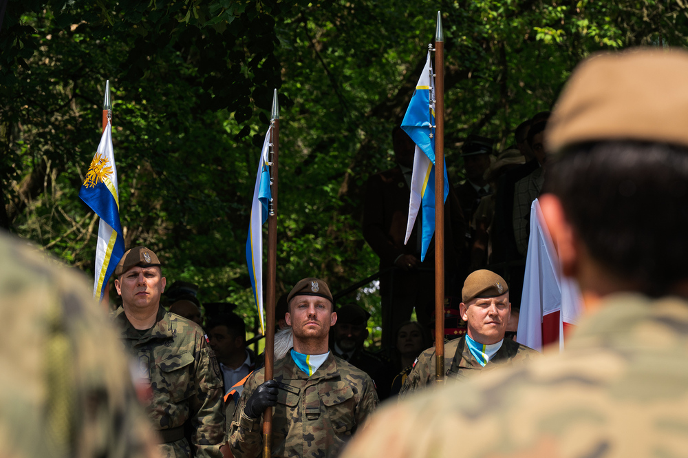 Obchody Narodowego Dnia Powstań Śląskich oraz Święta 13. Śląskiej Brygady Obrony Terytorialnej. Fot.: IPN Krzysztof Łojko