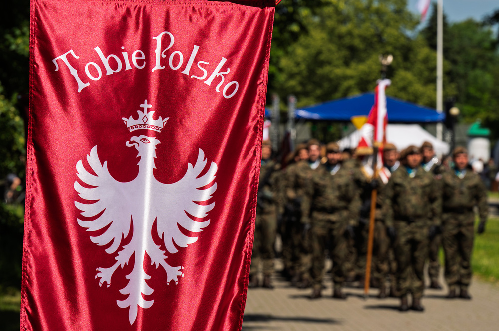 Obchody Narodowego Dnia Powstań Śląskich oraz Święta 13. Śląskiej Brygady Obrony Terytorialnej. Fot.: IPN Krzysztof Łojko