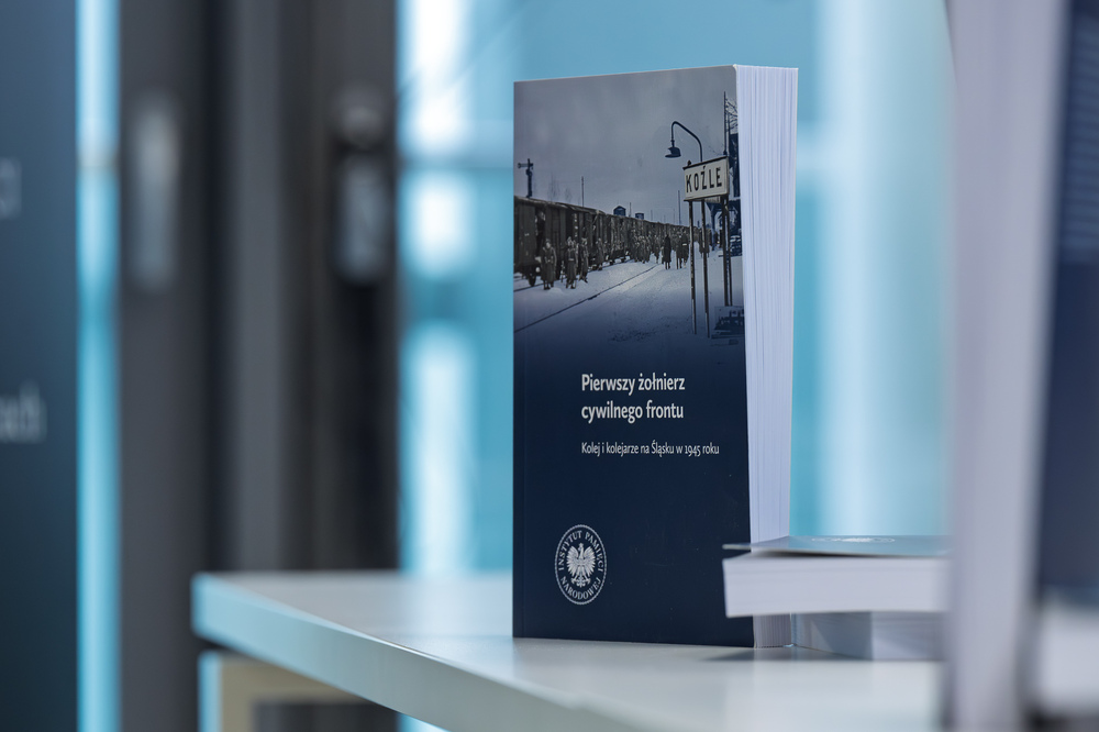 Promocja publikacji „Pierwszy żołnierz cywilnego frontu. Kolej i kolejarze na Śląsku w 1945 r.”. Fot.: IPN Krzysztof Łojko