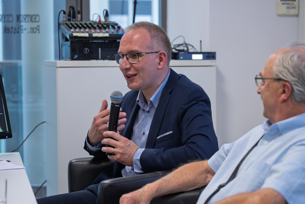 Promocja publikacji „Pierwszy żołnierz cywilnego frontu. Kolej i kolejarze na Śląsku w 1945 r.”. Fot.: IPN Krzysztof Łojko