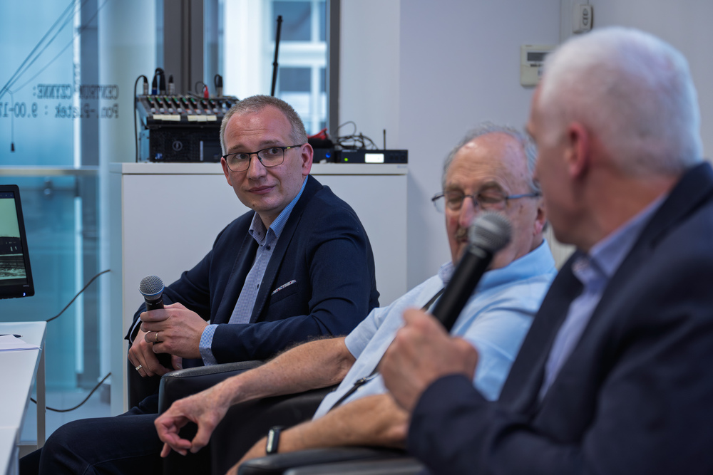 Promocja publikacji „Pierwszy żołnierz cywilnego frontu. Kolej i kolejarze na Śląsku w 1945 r.”. Fot.: IPN Krzysztof Łojko