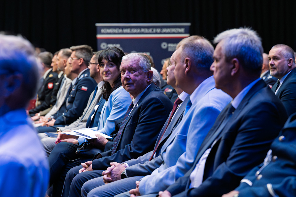 Dyrektor Oddziału IPN w Katowicach odznaczony Medalem 100-lecia Śląskiej Policji. Fot.: IPN Krzysztof Łojko