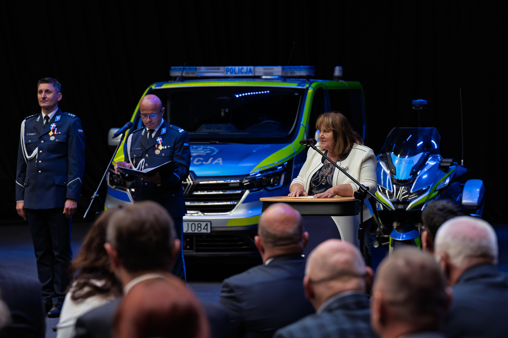 Dyrektor Oddziału IPN w Katowicach odznaczony Medalem 100-lecia Śląskiej Policji. Fot.: IPN Krzysztof Łojko