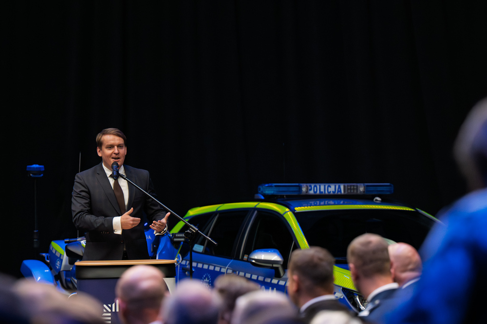 Dyrektor Oddziału IPN w Katowicach odznaczony Medalem 100-lecia Śląskiej Policji. Fot.: IPN Krzysztof Łojko