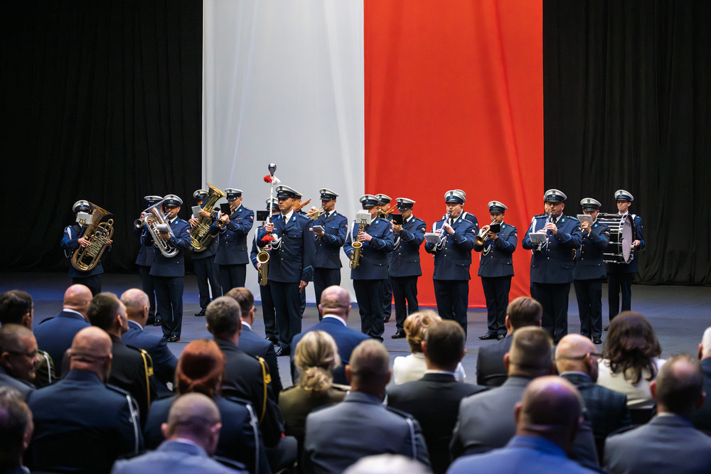 Dyrektor Oddziału IPN w Katowicach odznaczony Medalem 100-lecia Śląskiej Policji. Fot.: IPN Krzysztof Łojko