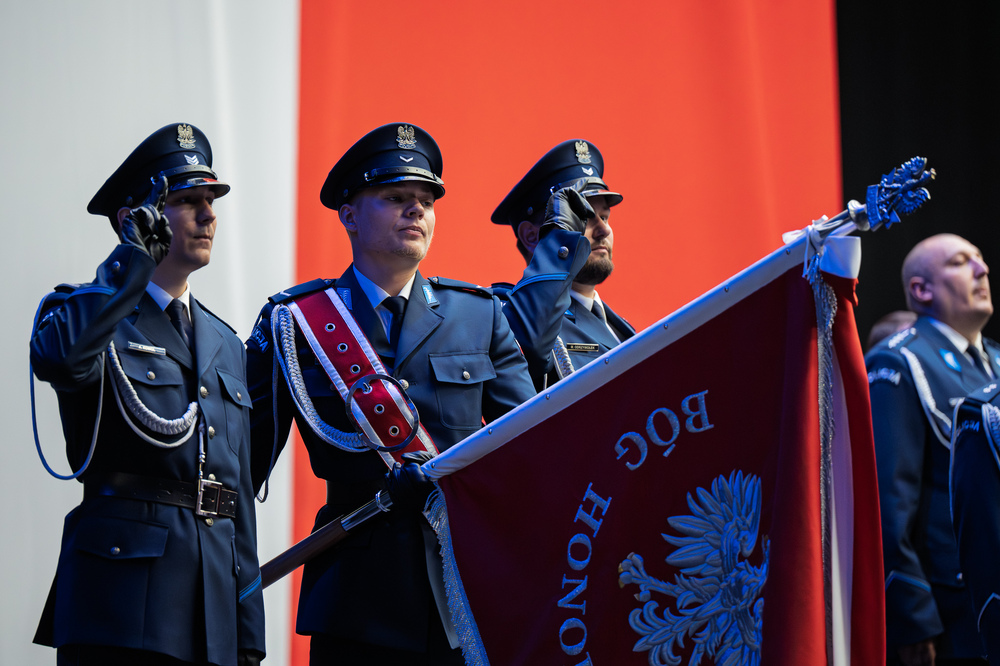 Dyrektor Oddziału IPN w Katowicach odznaczony Medalem 100-lecia Śląskiej Policji. Fot.: IPN Krzysztof Łojko