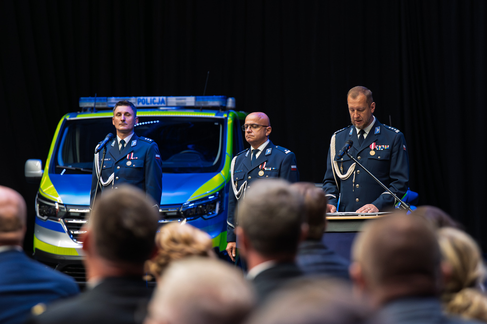 Dyrektor Oddziału IPN w Katowicach odznaczony Medalem 100-lecia Śląskiej Policji. Fot.: IPN Krzysztof Łojko