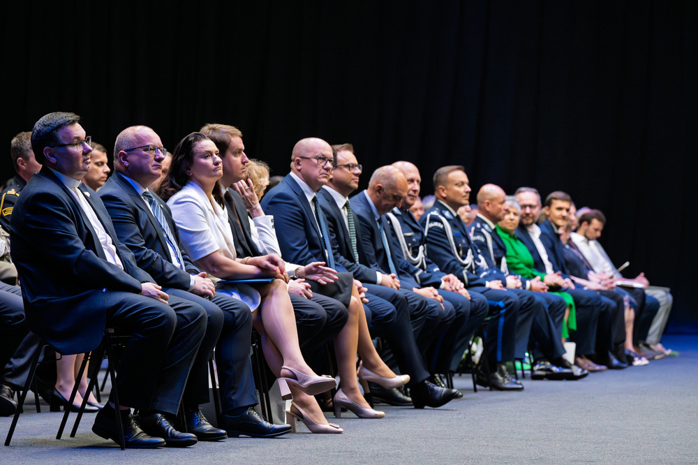 Dyrektor Oddziału IPN w Katowicach odznaczony Medalem 100-lecia Śląskiej Policji. Fot.: IPN Krzysztof Łojko