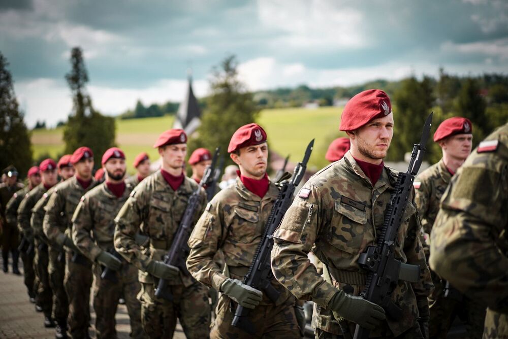Uroczystości pogrzebowe Żołnierzy Niezłomnych w Górkach Wielkich. Fot. Matesz Niegowski/IPN
