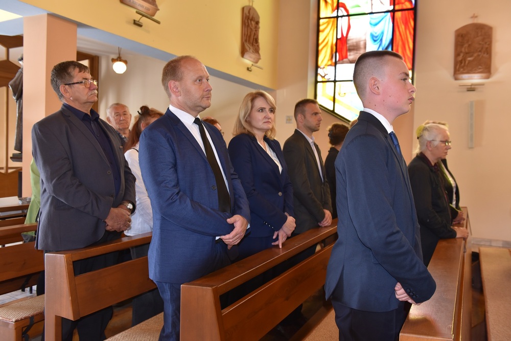 Uroczystości pogrzebowe Żołnierzy Niezłomnych w Górkach Wielkich. Fot. Monika Kobylańska/IPN