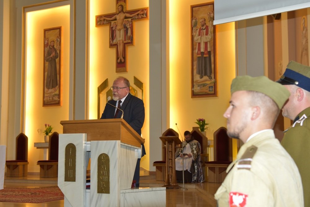 Uroczystości pogrzebowe Żołnierzy Niezłomnych w Górkach Wielkich. Fot. Monika Kobylańska/IPN