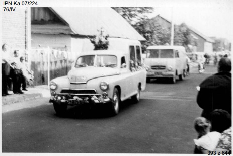 Peregrynacja obrazu Matki Bożej Częstochowskiej w Ryczowie, sierpień 1973 r. (IPN Ka 07/224)