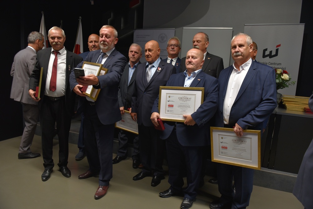 Ceremonia wręczenia medali z okazji 45. rocznicy strajków „Solidarności”. Fot. Monika Kobylańska/IPN