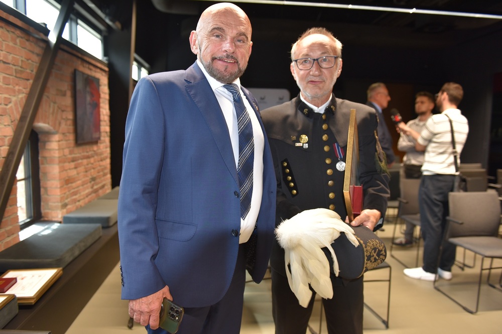 Ceremonia wręczenia medali z okazji 45. rocznicy strajków „Solidarności”. Fot. Monika Kobylańska/IPN