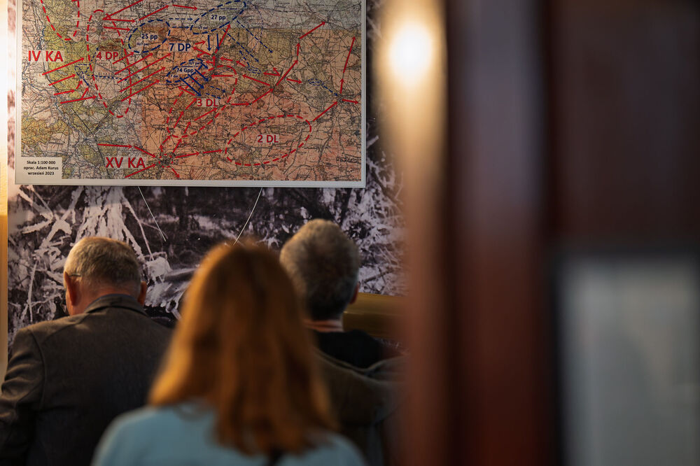 Obchody V Święta Pułkowego 7 Pułku Artylerii Lekkiej i IV Zjazd Rodzin Żołnierzy 7 Dywizji Piechoty. Fot. IPN Krzysztof Łojko